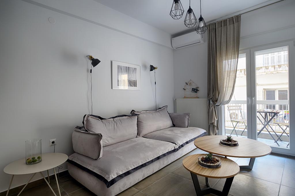 Heliconia Deluxe Apt Must Apartment Солун Екстериор снимка