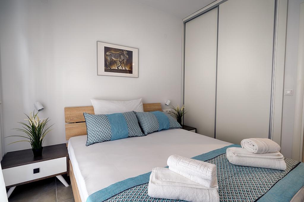Heliconia Deluxe Apt Must Apartment Солун Екстериор снимка