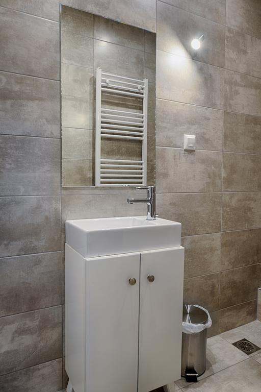 Heliconia Deluxe Apt Must Apartment Солун Екстериор снимка