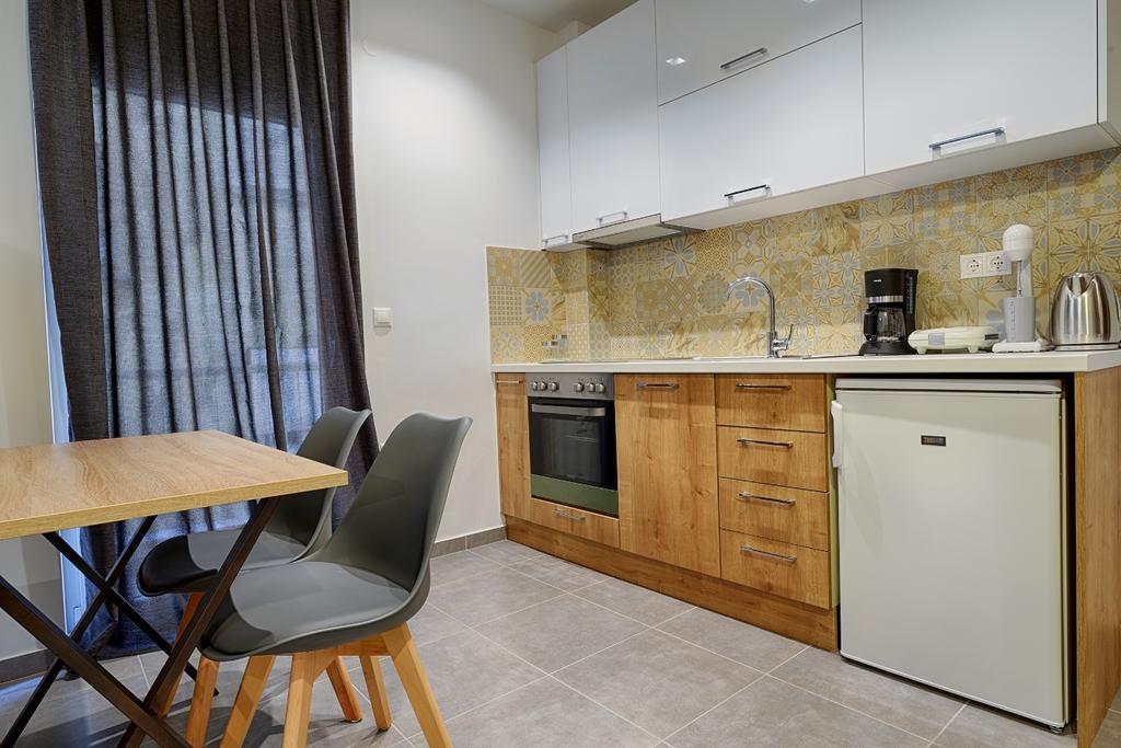 Heliconia Deluxe Apt Must Apartment Солун Екстериор снимка