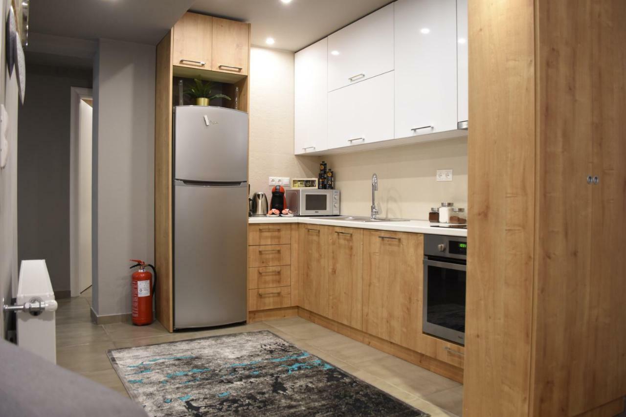 Heliconia Deluxe Apt Must Apartment Солун Екстериор снимка