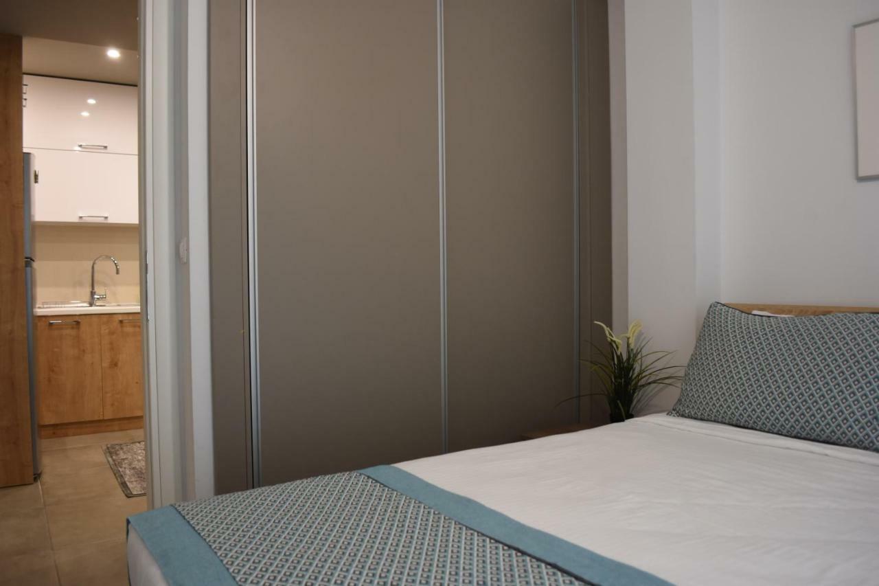 Heliconia Deluxe Apt Must Apartment Солун Екстериор снимка