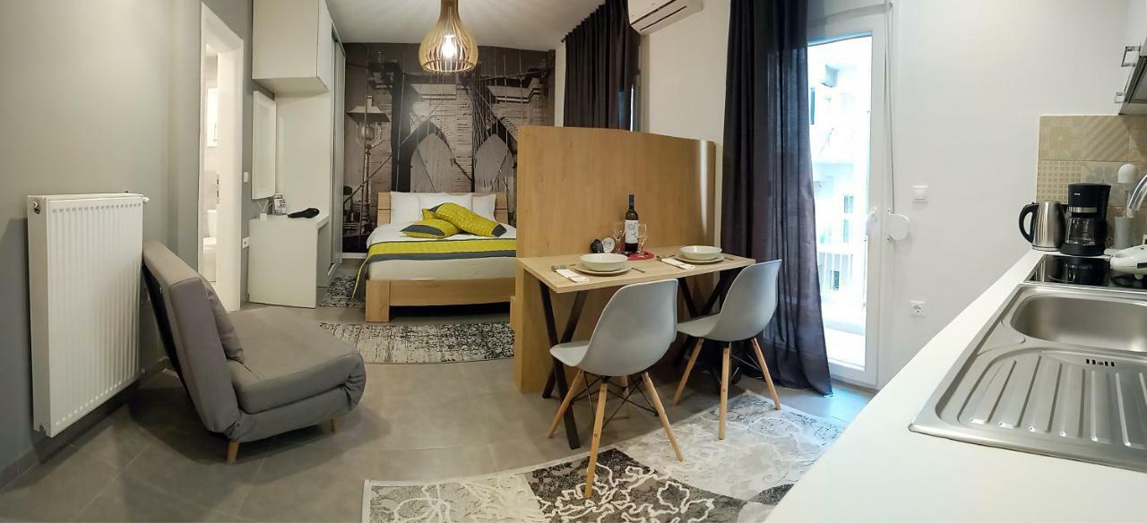 Heliconia Deluxe Apt Must Apartment Солун Екстериор снимка